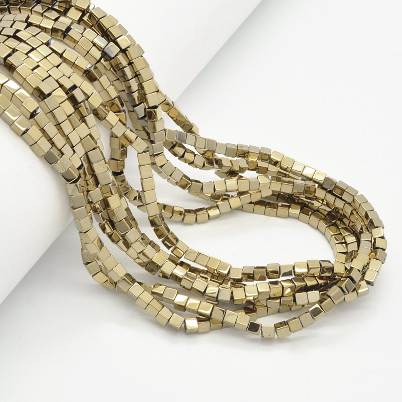 Намистини Гематит, Натур. камінь, Кубик, 3х3х3 мм, Золотисті (BUS-051753)