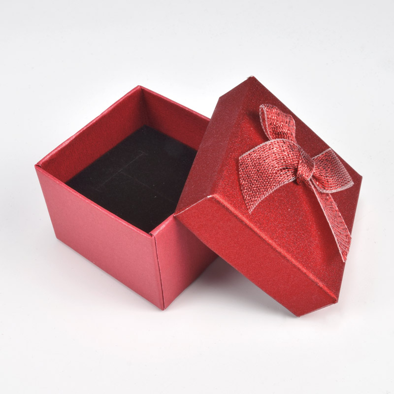 Коробочка Квадратная под колечко, 5х5х3,5 см, Красная (UPK-060585)