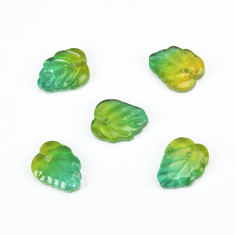 Намистини скляні, Листочок, 14х11 мм, Зелені (BUS-057510)