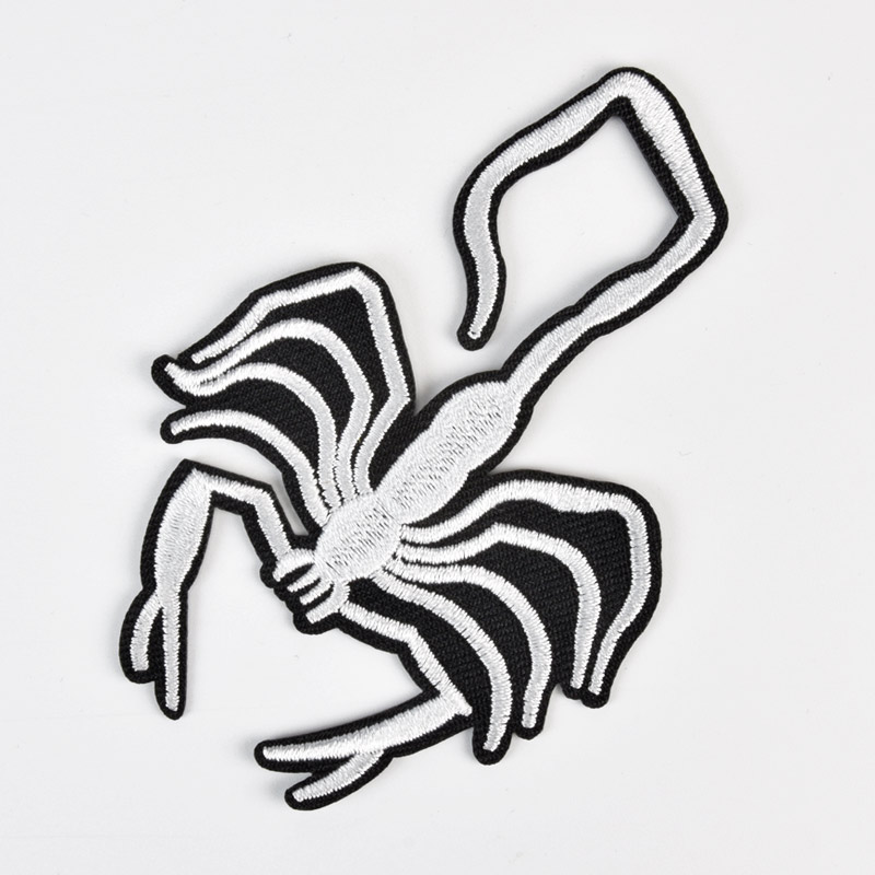 Термоаппликация, Скорпион, 10х7 см, Черно-белая (APL-060123)