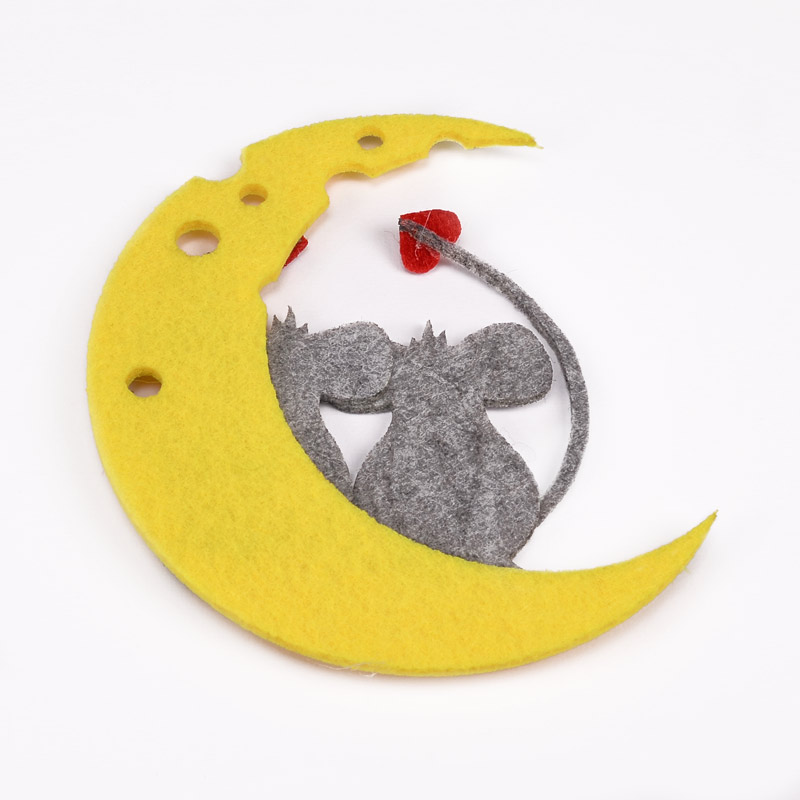 Декоративний виріб з фетру Мишенята на місяц, 10х9 см (FLT-056533)