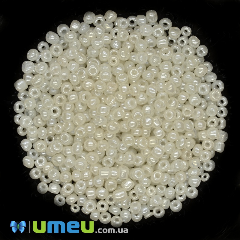 Бисер китайский крупный, 6/0, Кремовый перламутровый, 4 мм (BIS-037720)