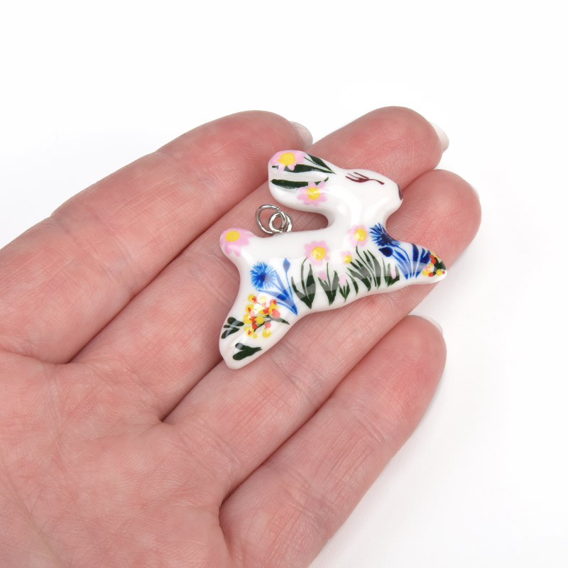 Подвеска Зайчик из полимерной глины, 37х27 мм, С рисунком (POD-059372)