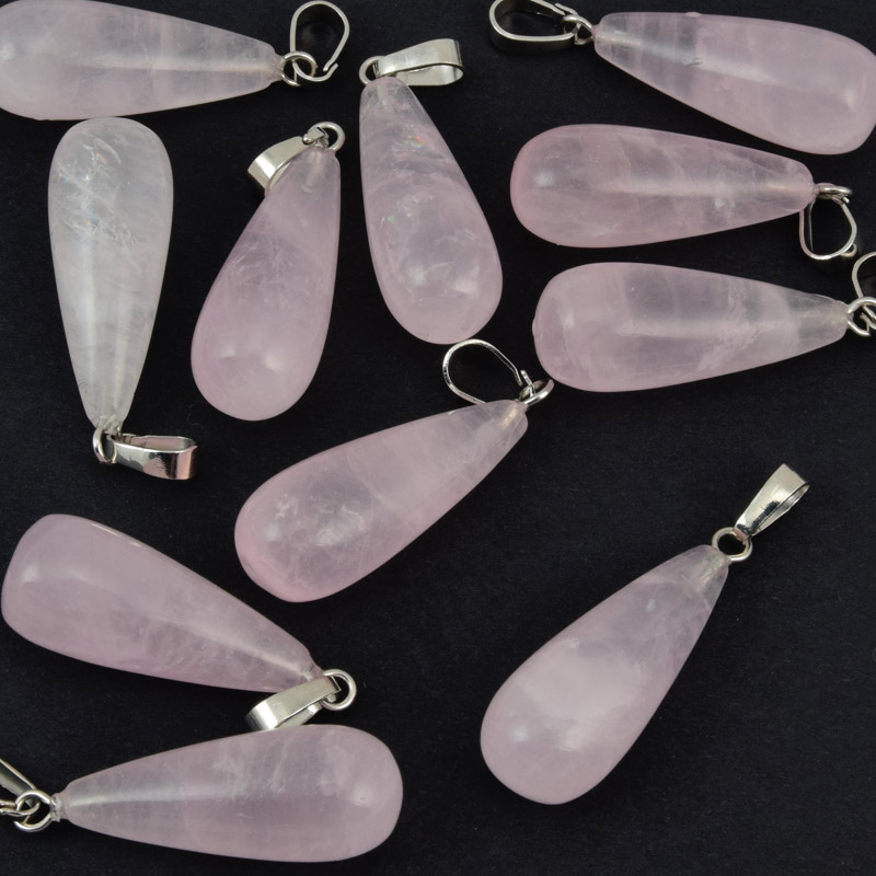 Подвеска Капля, Натур. камень Кварц розовый, 29х10 мм (POD-011986)