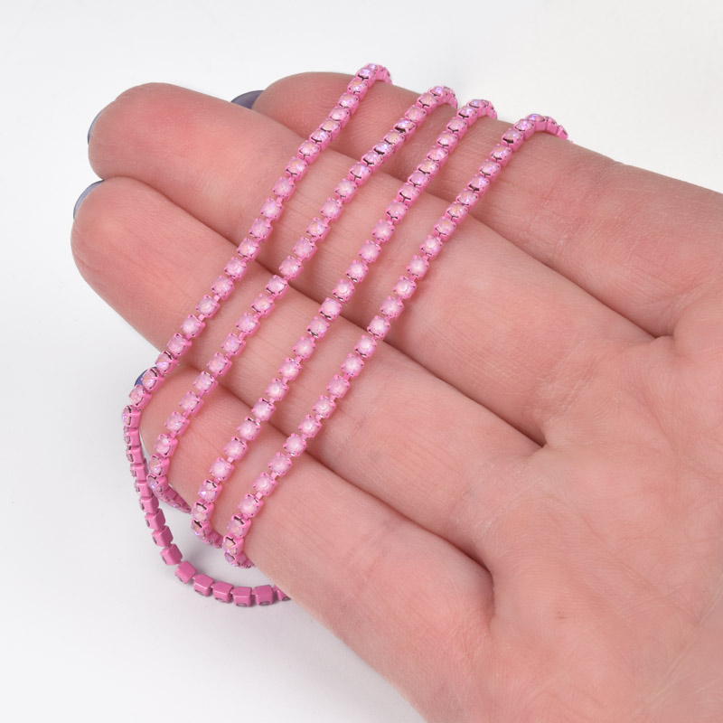 Стразовая цепь SS6 - 2,0 мм, Розовая, Стразы стеклянные розовые опал (ZEP-061030)
