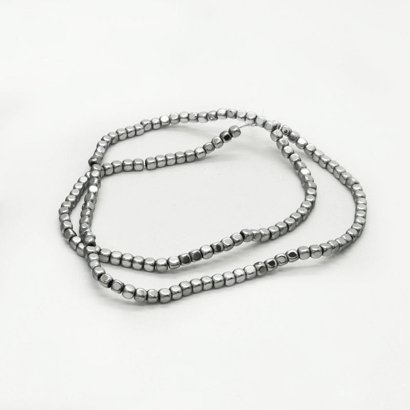 Бусины Гематит, Натур. камень, Кубик, 3х3х3 мм, С покрытием, Серебристые (BUS-053993)