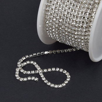 Стразовий ланцюг SS8 (2,4 мм), Світле срібло, Стрази скляні білі (ZEP-047562)