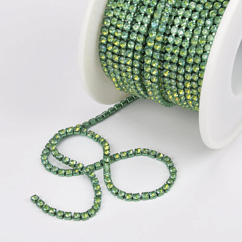 Стразовий ланцюг SS6 - 2,0 мм, Зелений, Стрази скляні зелені хамелеон (ZEP-061020)